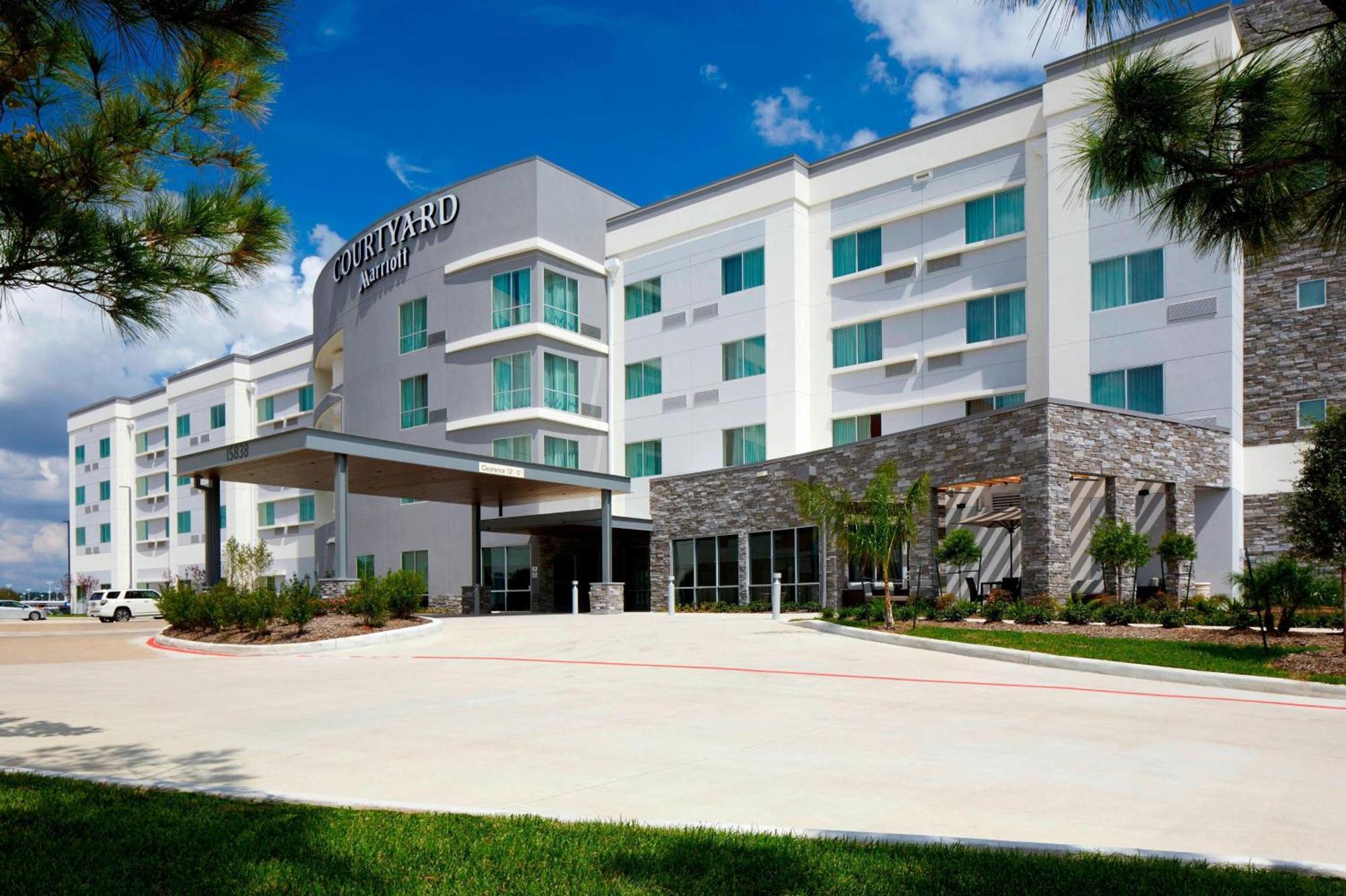 Courtyard By Marriott Houston Intercontinental Airport Hotel Exterior photo